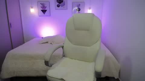 Snapshot of amarantha_ross chatting on 10/04/25, 01:53 Amarantha online show from 10/04/25, 01:53