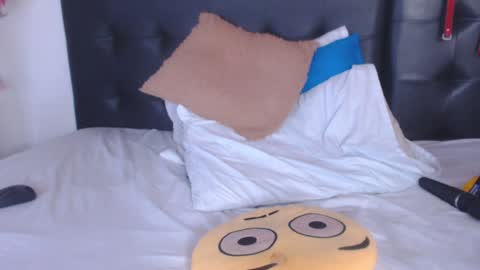   online show from 02/03/25, 05:46