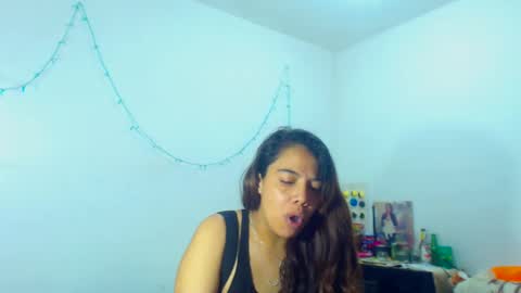 Amara Julia online show from 12/12/24, 07:26