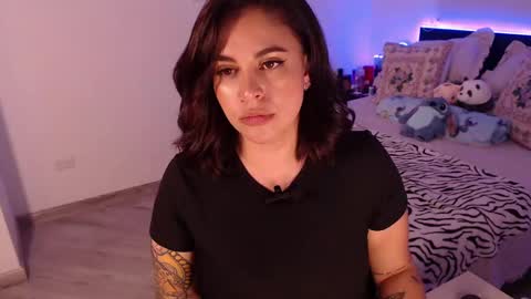 Snapshot of amarat_jolie chatting on 02/28/25, 12:54 Mila online show from 02/28/25, 12:54