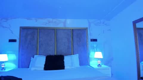 Emily online show from 12/19/25, 11:28