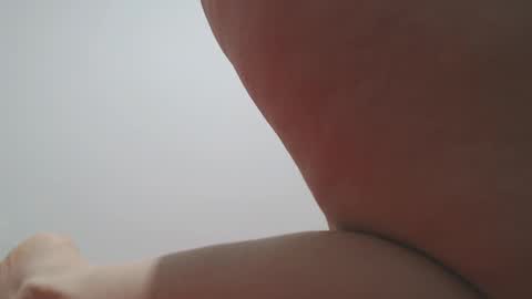 KLAUDYA online show from 12/05/25, 08:45