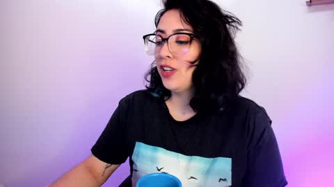 Snapshot of amaryllis_vizcaya chatting on 12/10/24, 07:00 Katt online show from 12/10/24, 07:00