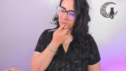 Snapshot of amaryllis_vizcaya chatting on 01/02/25, 09:18 Katt online show from 01/02/25, 09:18