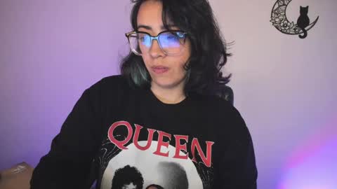 Snapshot of amaryllis_vizcaya chatting on 01/10/25, 11:50 Katt online show from 01/10/25, 11:50