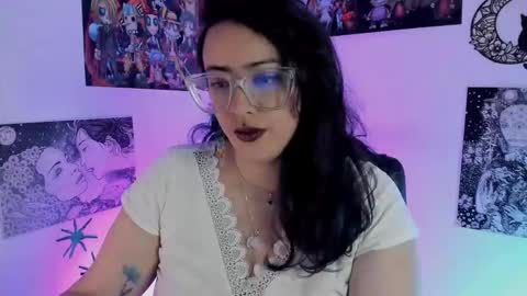 Snapshot of amaryllis_vizcaya chatting on 11/27/25, 02:24 Katt online show from 11/27/25, 02:24