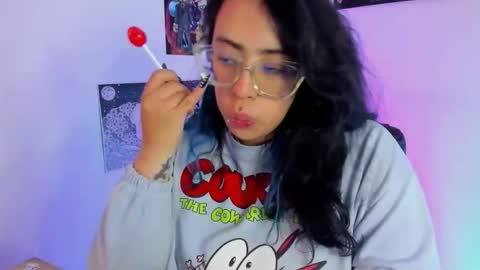 Snapshot of amaryllis_vizcaya chatting on 11/30/25, 09:52 Katt online show from 11/30/25, 09:52