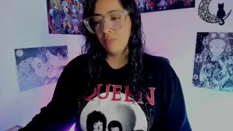 Snapshot of amaryllis_vizcaya chatting on 12/04/25, 10:51 Katt online show from 12/04/25, 10:51