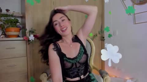 Snapshot of amatista_4 chatting on 03/18/26, 02:37 Amatista online show from 03/18/26, 02:37