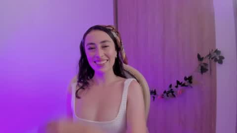 Snapshot of amatista_4 chatting on 04/21/26, 06:01 Amatista online show from 04/21/26, 06:01