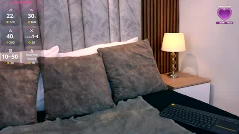 Snapshot of amatista__smith chatting on 04/19/26, 02:16 AMATISTA online show from 04/19/26, 02:16