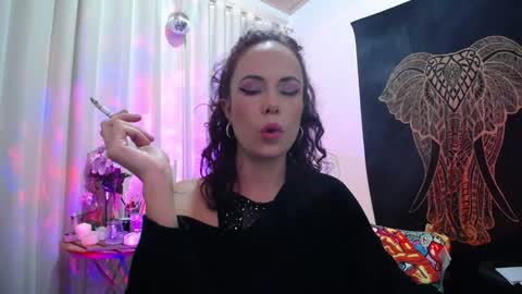 Snapshot of amatista_riveera chatting on 01/06/25, 10:58 Amatista  Next stream 9 DEC 1 PM COLOMBIAN TIME  miss u and love u online show from 01/06/25, 10:58