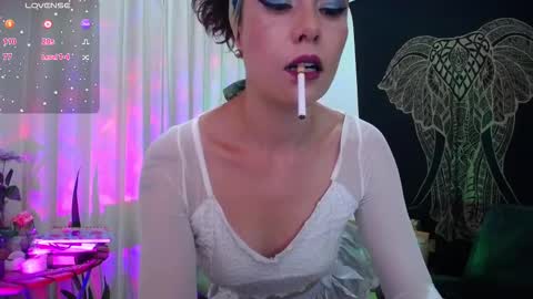 Snapshot of amatista_riveera chatting on 09/11/25, 12:44 Amatista  Next stream 9 DEC 1 PM COLOMBIAN TIME  miss u and love u online show from 09/11/25, 12:44