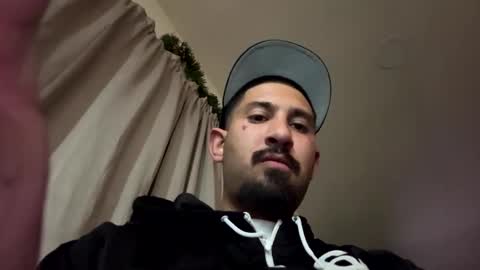 Snapshot of amature59 chatting on 01/25/25, 08:00 Jamesy online show from 01/25/25, 08:00