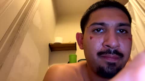 Snapshot of amature59 chatting on 02/08/25, 02:04 Jamesy online show from 02/08/25, 02:04