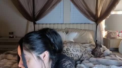amaya_floress online show from 07/24/26, 04:10