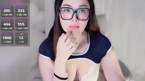 yooo online show from 11/12/25, 04:13