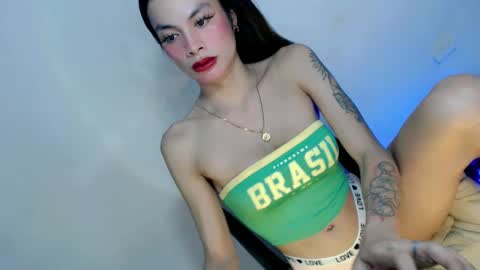 Annika 25yrs old online show from 03/10/25, 06:49