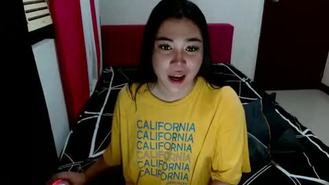 AmayaIsabella online show from 10/05/25, 12:25