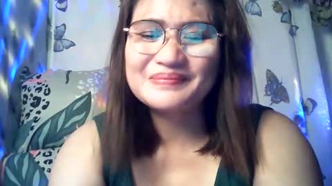 Snapshot of amazing_angel22 chatting on 03/21/26, 08:01 amazing angel online show from 03/21/26, 08:01