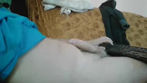 amazingcuteboy845 online show from 10/16/25, 01:01