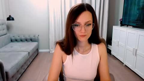 Snapshot of amazingeyes89 chatting on 12/29/24, 03:24 Izza online show from 12/29/24, 03:24