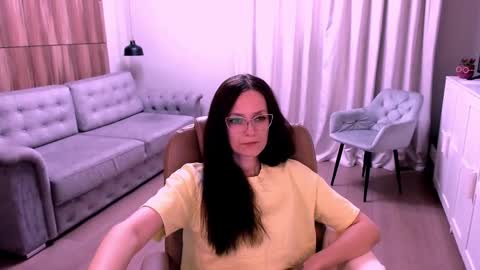 Izza online show from 05/14/26, 11:17