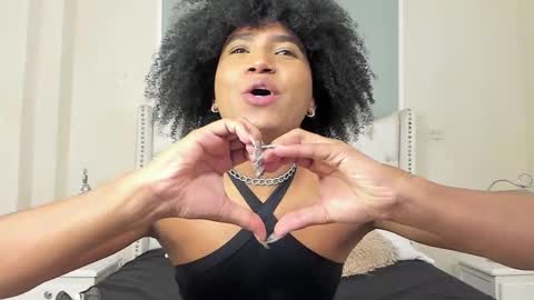 Snapshot of ambar_colling chatting on 02/21/25, 02:48 Ambar Colling online show from 02/21/25, 02:48