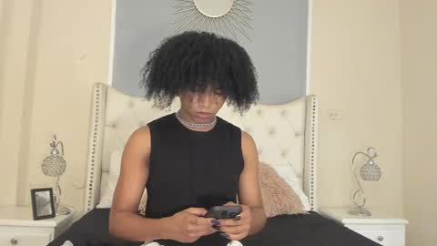 Snapshot of ambar_colling chatting on 03/03/25, 01:09 Ambar Colling online show from 03/03/25, 01:09