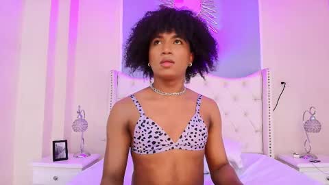 Snapshot of ambar_colling chatting on 03/12/25, 07:06 Ambar Colling online show from 03/12/25, 07:06