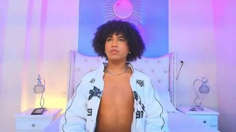 Snapshot of ambar_colling chatting on 10/02/25, 02:24 Ambar Colling online show from 10/02/25, 02:24