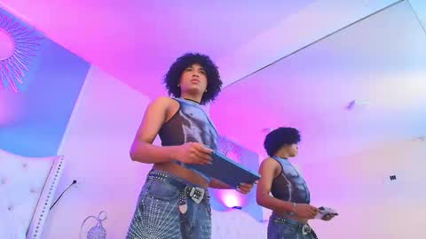 Snapshot of ambar_colling chatting on 10/03/25, 02:58 Ambar Colling online show from 10/03/25, 02:58