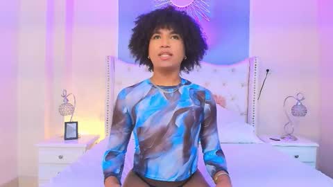 Snapshot of ambar_colling chatting on 10/06/25, 02:14 Ambar Colling online show from 10/06/25, 02:14