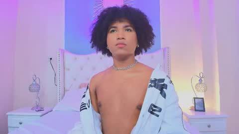 Snapshot of ambar_colling chatting on 10/21/25, 04:13 Ambar Colling online show from 10/21/25, 04:13