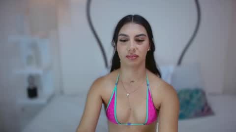 Snapshot of ambar_collins4 chatting on 04/22/26, 04:30 Ambar Collins online show from 04/22/26, 04:30