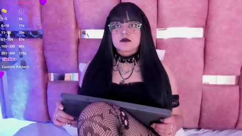   online show from 09/19/25, 07:03