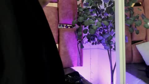   online show from 09/25/25, 07:06