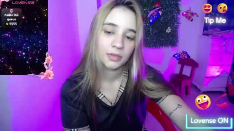 Snapshot of ambar_lynn chatting on 05/14/26, 08:15 mbar online show from 05/14/26, 08:15