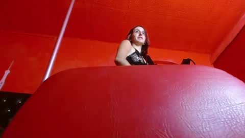 ambar_roux1 online show from 03/06/25, 08:16