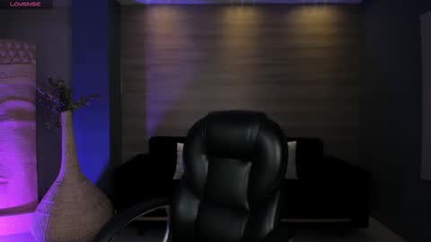 Ambar  online show from 12/17/25, 11:49