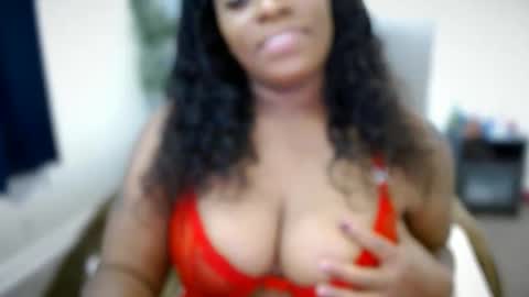 Snapshot of ambarose88 chatting on 12/16/25, 04:34 Amoya online show from 12/16/25, 04:34