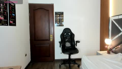 Ambar Ross online show from 04/13/26, 02:00