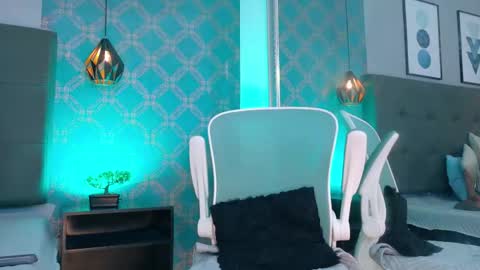 Ambar  online show from 05/05/26, 04:15