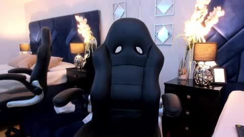 AmbarSantany  online show from 10/07/25, 11:02