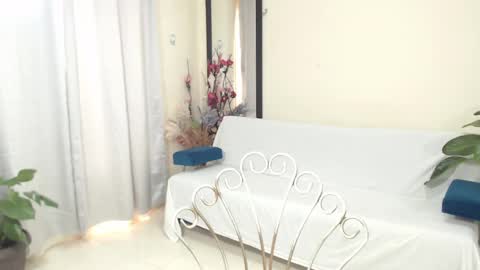 Snapshot of ambarsofhia chatting on 02/17/25, 06:59  Amber Sofhia  online show from 02/17/25, 06:59