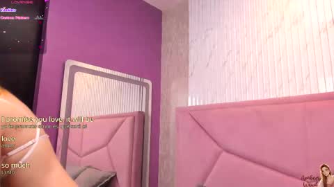 Snapshot of ambeerrwood_ chatting on 03/20/26, 02:11 . Amber Wood . online show from 03/20/26, 02:11