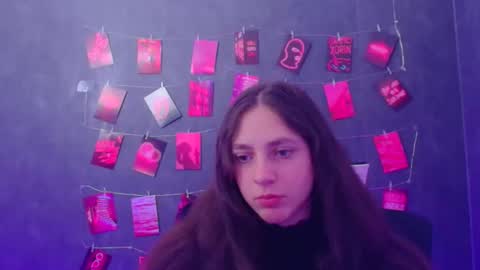 Amber online show from 03/25/26, 06:36