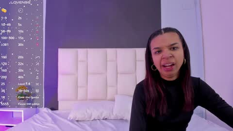 Snapshot of amber_and_suzane chatting on 01/18/25, 11:54 Amber And Suzane Amber HAIR RED Suzane HAIR BROWN online show from 01/18/25, 11:54