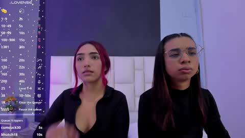 Snapshot of amber_and_suzane chatting on 01/18/25, 02:55 Amber And Suzane Amber HAIR RED Suzane HAIR BROWN online show from 01/18/25, 02:55