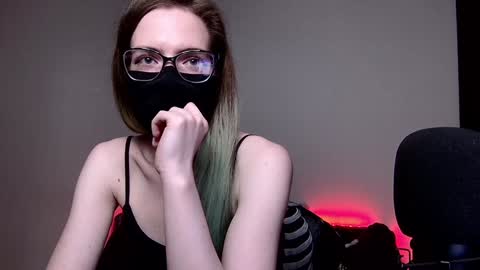 Amber non-nude model online show from 12/05/24, 02:09